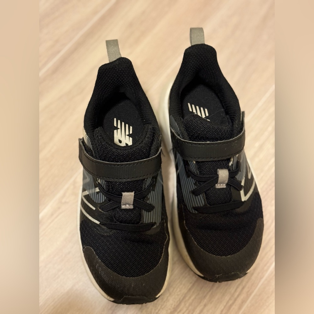 Kids New Balance Size 10 W